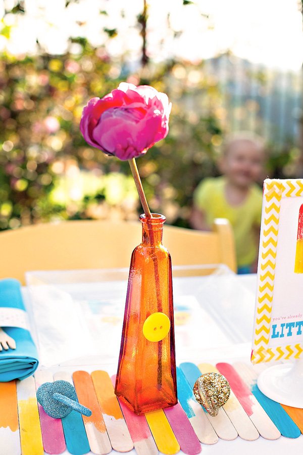 Pálcikás babaváró buli téma